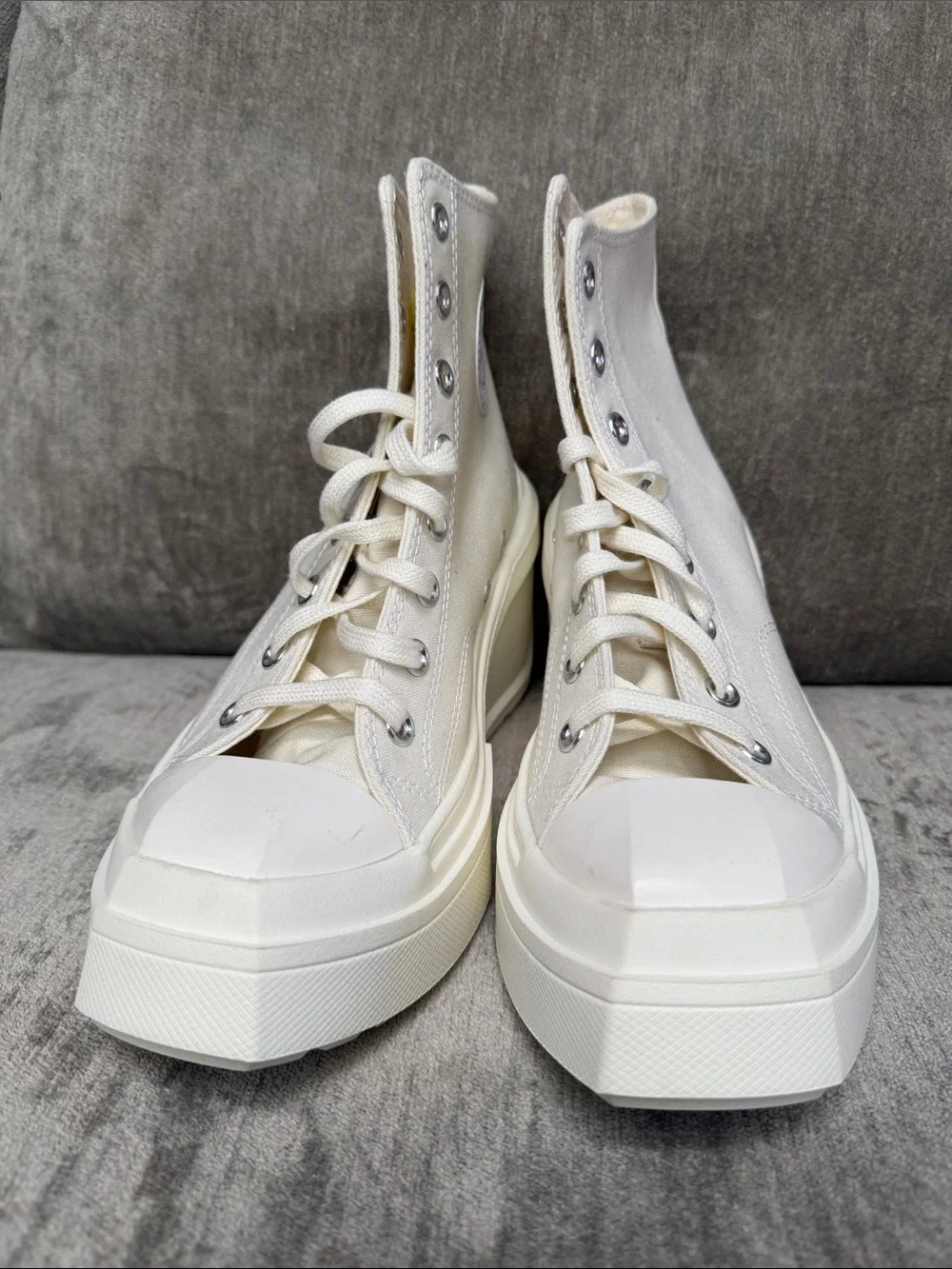 Women’s High-Top Platform Sneakers - Cream Lace-Up Converse All Stars Wedge Sz 9